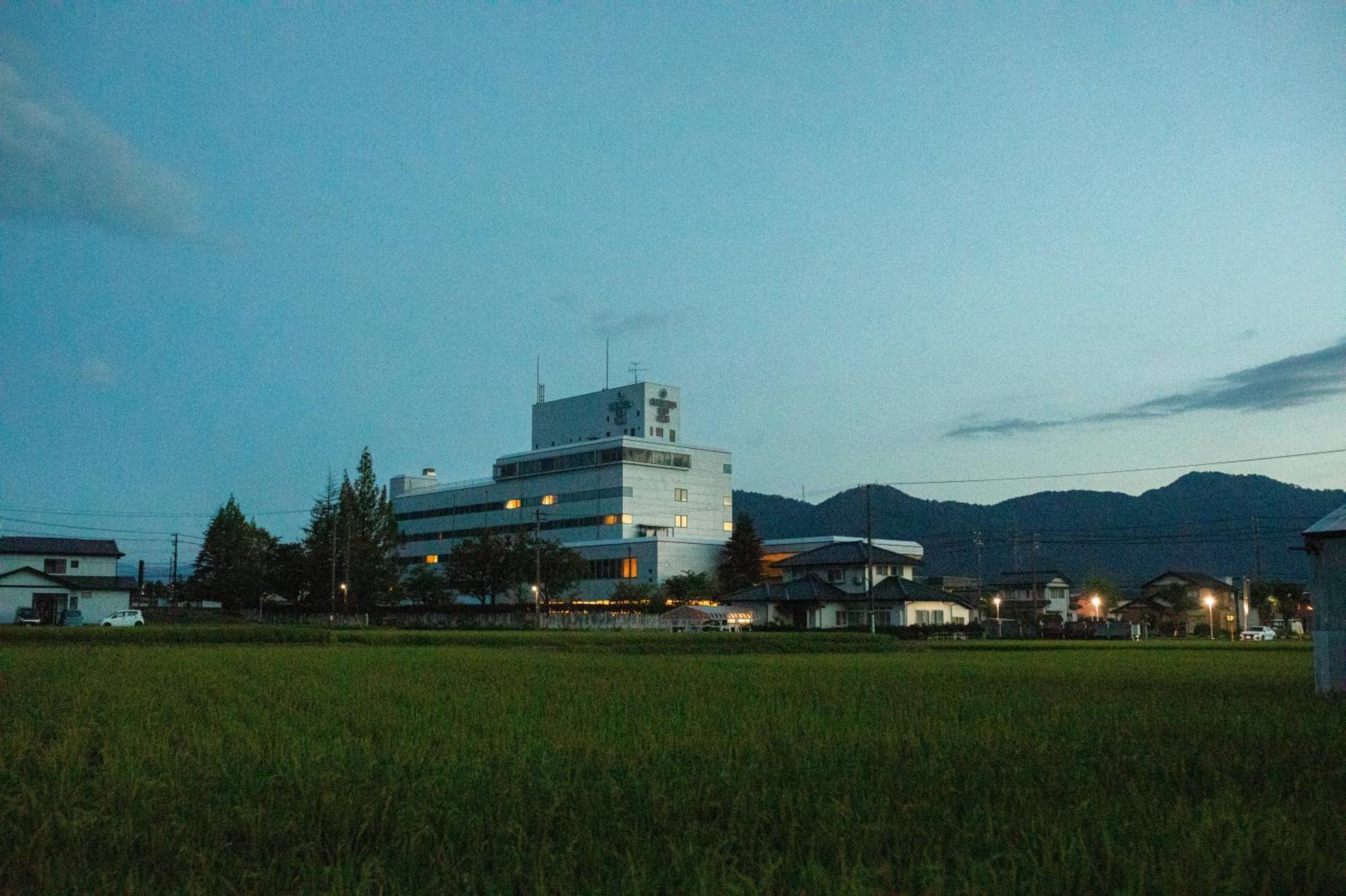 Katsuyama New Hotel Eksteriør bilde
